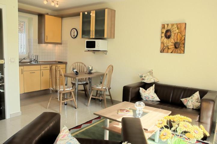 Modernes 5-Sterne-Ferienhaus Im Maisonettenstil In Damp Ngoại thất bức ảnh